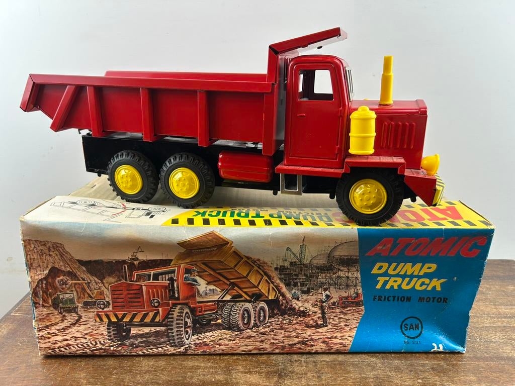 Marusan Atomic Dump Truck 231 made in Japan, Ophalen of Verzenden