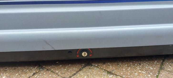 Dakkoffer - Compleet, afsluitbaar, breed en plat, Auto diversen, Dakkoffers, Gebruikt, Ophalen of Verzenden