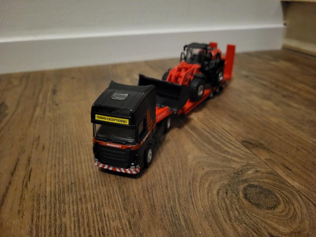 Mammoet scania met dieplader. 1:64.  TEMATOYS. incl doos, Overige merken, 1:50 of kleiner, Nieuw, Ophalen of Verzenden