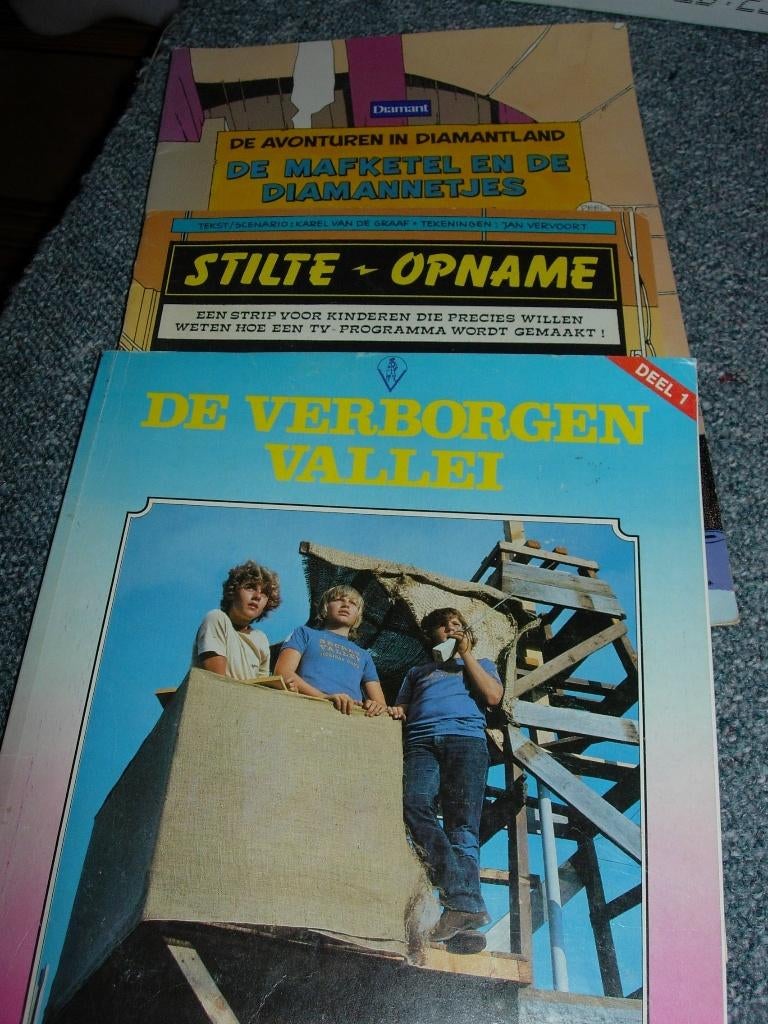 Drie mooie (strip)boeken, oa de mafketel, stilte opname, Meerdere stripboeken, Ophalen of Verzenden, Gelezen