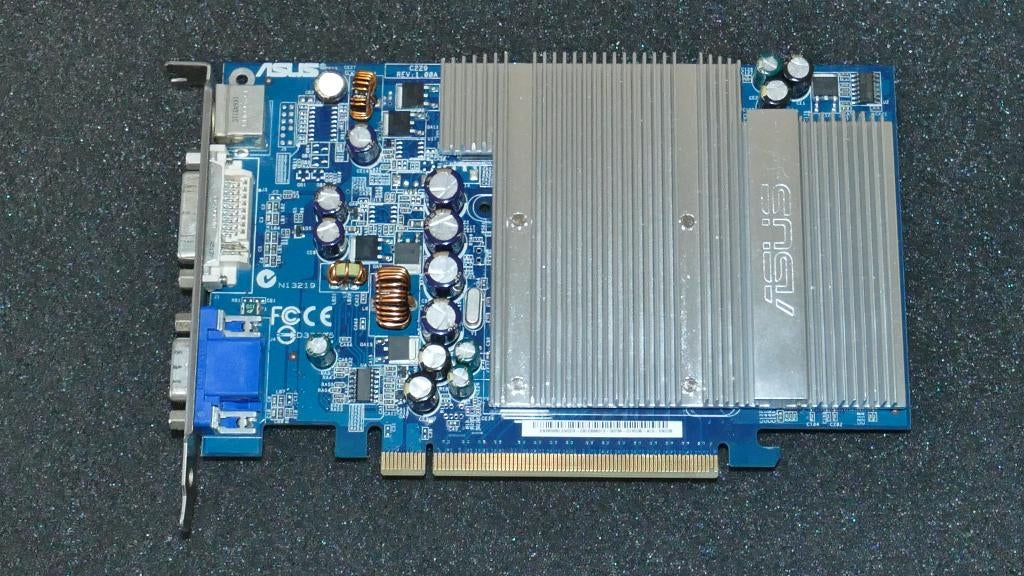 ASUS Extreme N6600 Silencer 256MB PCI‑Express videokaart, Computers en Software, Vintage Computers, Ophalen of Verzenden