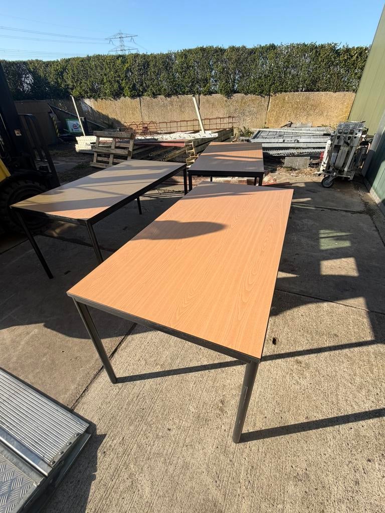 Tafels in diverse maten en vormen., Receptie of Entree, Ophalen, Gebruikt, Tafel