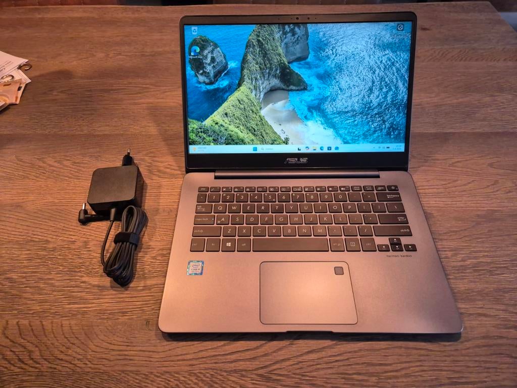 Asus Zenbook UX430 met nieuwe accu., Computers en Software, Windows Laptops, 14 inch, SSD, 2 tot 3 Ghz, Ophalen of Verzenden