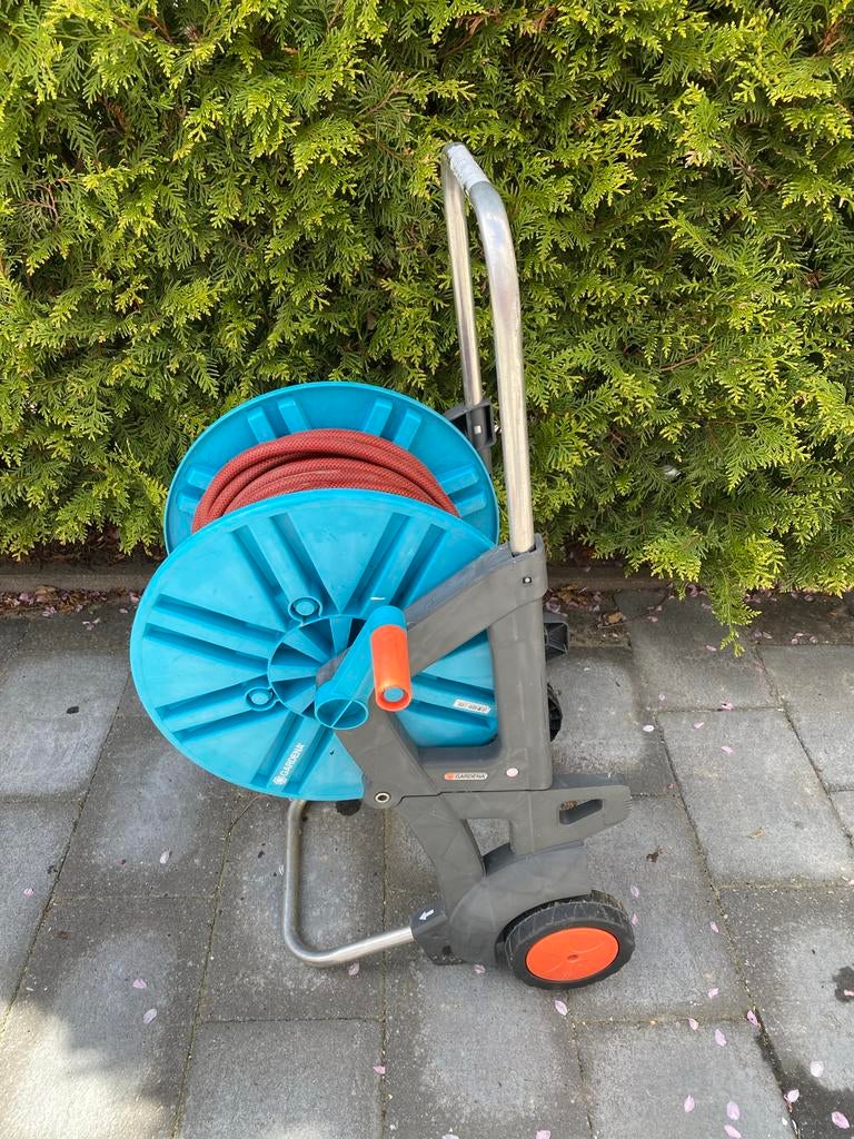 Gardena tuinslang op haspel 20 meter, Tuin en Terras, Tuinslangen, Ophalen of Verzenden, Gebruikt, Tuinslanghaspel