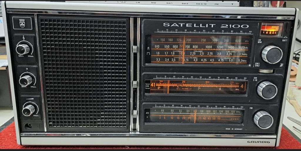 Grundig Satellit 2100, Ophalen of Verzenden, Gebruikt, Wereldontvanger