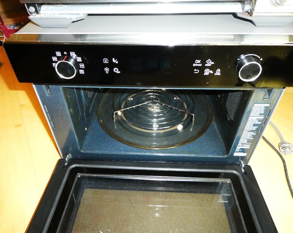 ruime SAMSUNG COMBI MAGNETRON / OVEN 35 l snel kookfuncties, Witgoed en Apparatuur, Magnetrons, Ophalen, Combimagnetron, Gebruikt