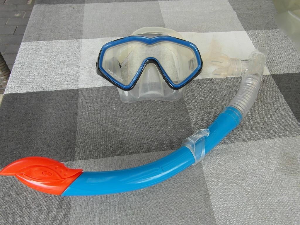 snorkel duikset kind  en volwassene duikbril  meer foto's, Watersport en Boten, Duiken, Ophalen of Verzenden, Zo goed als nieuw