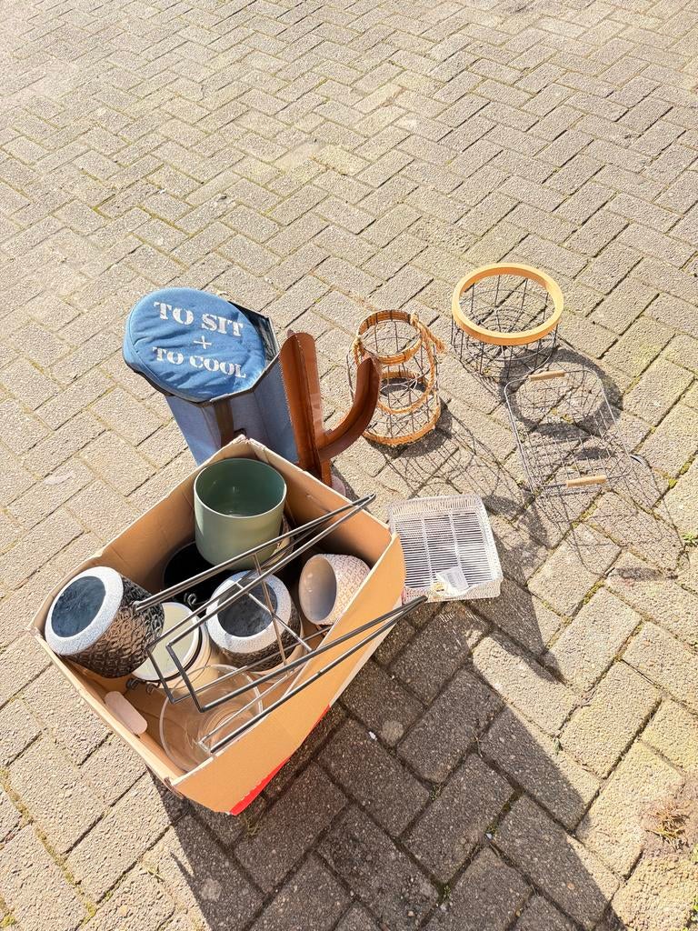 Gratis woonaccessoires en bloempotjes - Alles meenemen, Huis en Inrichting, Woonaccessoires | Overige, Ophalen, Gebruikt