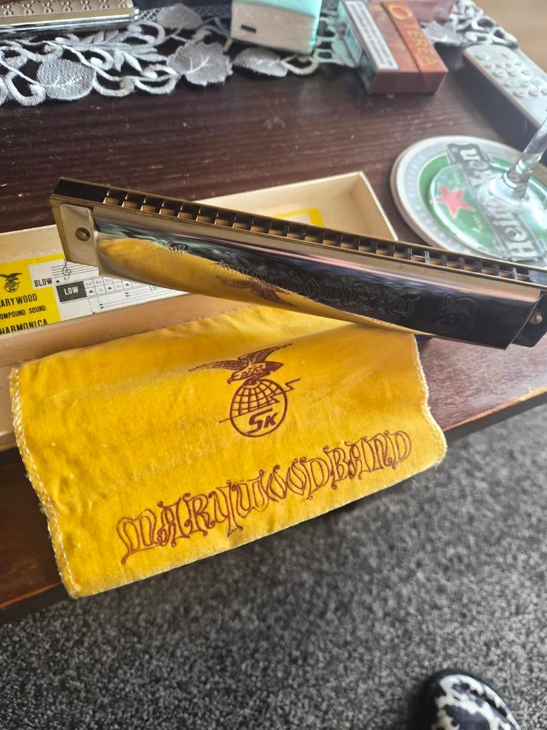 Marywoodband mondharmonica, Ophalen