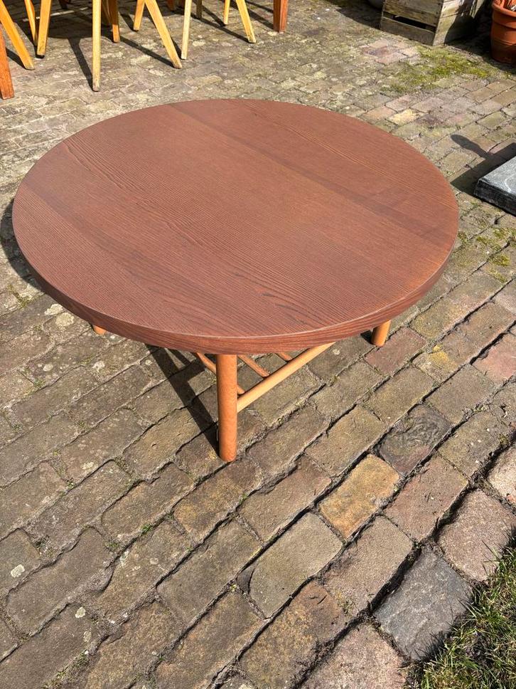 Ikea Listerby ronde salontafel, Huis en Inrichting, Tafels | Salontafels, Gebruikt, Minder dan 50 cm, 50 tot 100 cm, Rond, Overige houtsoorten