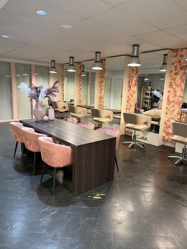 Behandelruimte te huur in kapsalon