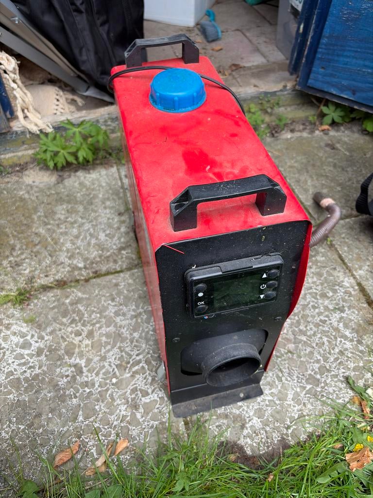 Compacte Diesel Kachel - Draagbaar en Efficiënt, Huis en Inrichting, Ophalen, Oliekachel, Gebruikt, Overige brandstoffen