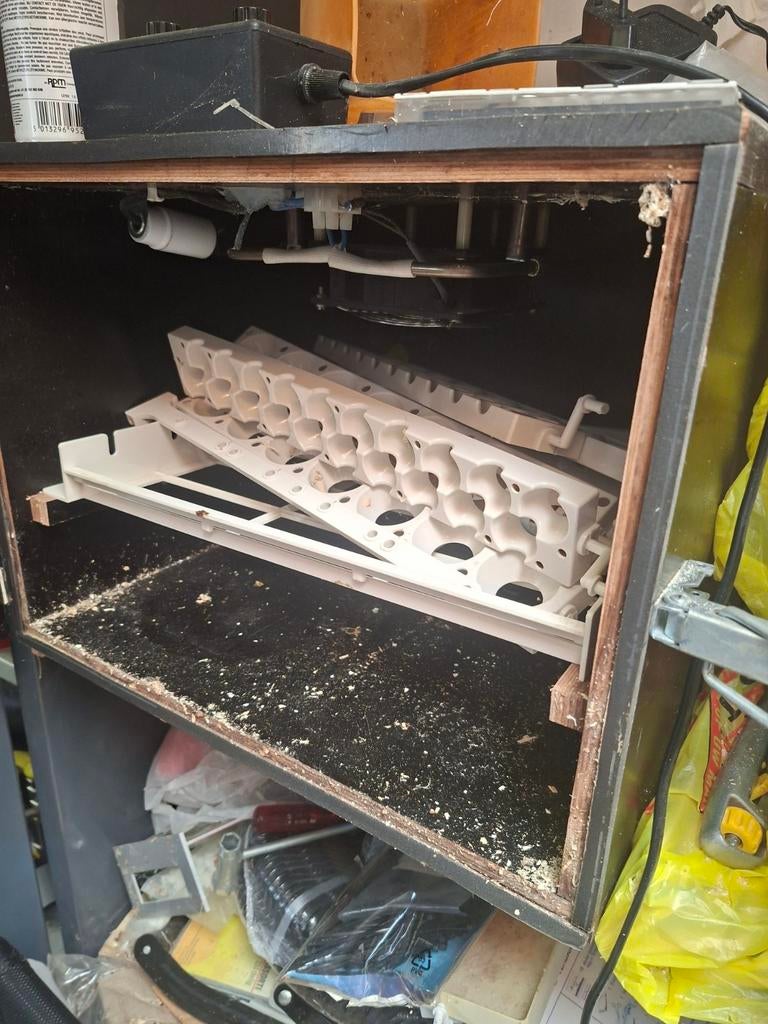 Kleinen  broedmachine 42  kippen  eiren  in ook nog voor de, Ophalen of Verzenden, Zo goed als nieuw, Overige instrumenten