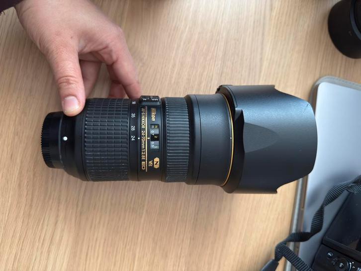 Nikon AF-S NIKKOR 24-70mm 1:2.8E ED VR lens, Audio, Tv en Foto, Fotografie | Lenzen en Objectieven, Gebruikt, Standaardlens, Zoom