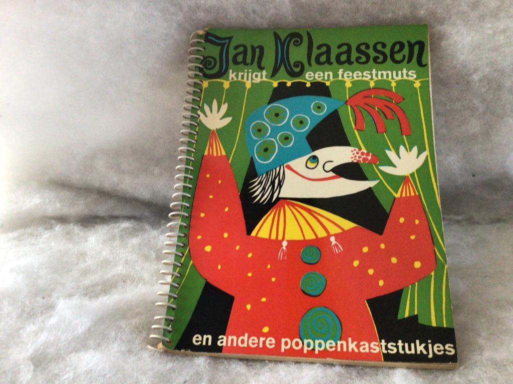 Oud boek Jan Klaassen. Poppenkaststukjes. 1968, Ophalen of Verzenden, Gelezen, Fictie algemeen