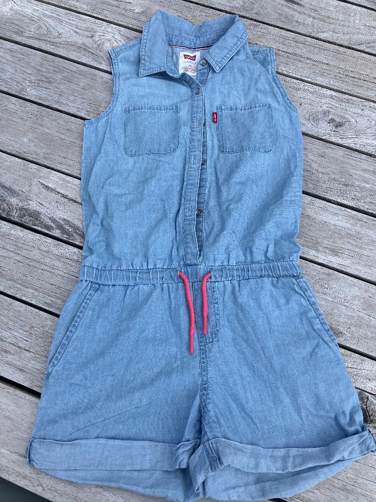 Levi’s broekpak/ short maat 140, Broek, Meisje, Ophalen of Verzenden, Zo goed als nieuw