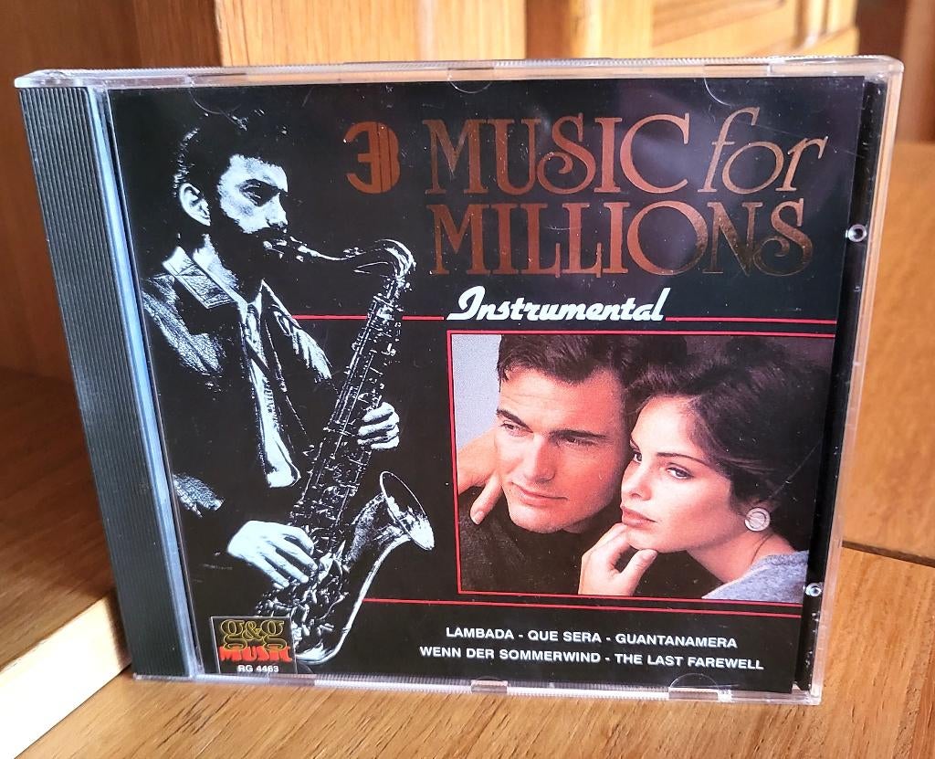 Music For Millions Vol.3 - Instrumental - Lambada/Que Sera, Cd's en Dvd's, Ophalen of Verzenden, Zo goed als nieuw
