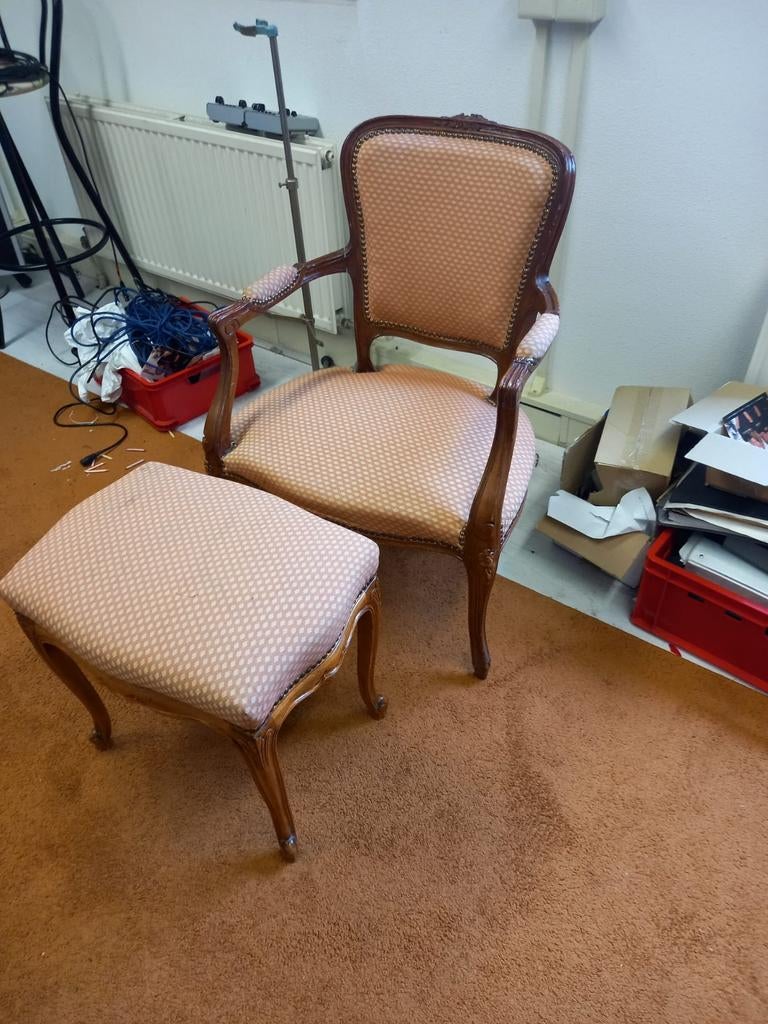 Mooi antiek stoeltje +krukje, Antiek en Kunst, Antiek | Meubels | Stoelen en Banken, Verzenden