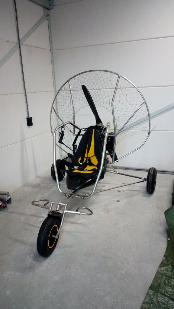 Paramotor: Funflyer-2 met scherm, Sport en Fitness, Ophalen, Zo goed als nieuw, Paramotor, Gemotoriseerd