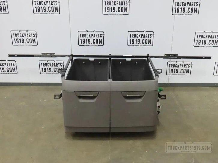 Scania Body & Chassis Parts Opbergvak onder bed Scania, Auto-onderdelen, Vrachtwagen-onderdelen, Gebruikt, Ophalen