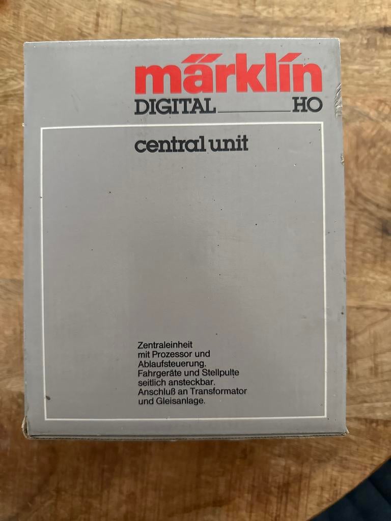 Märklin Digital HO Central Unit 6020, Wisselstroom, Overige typen, Ophalen of Verzenden, Zo goed als nieuw