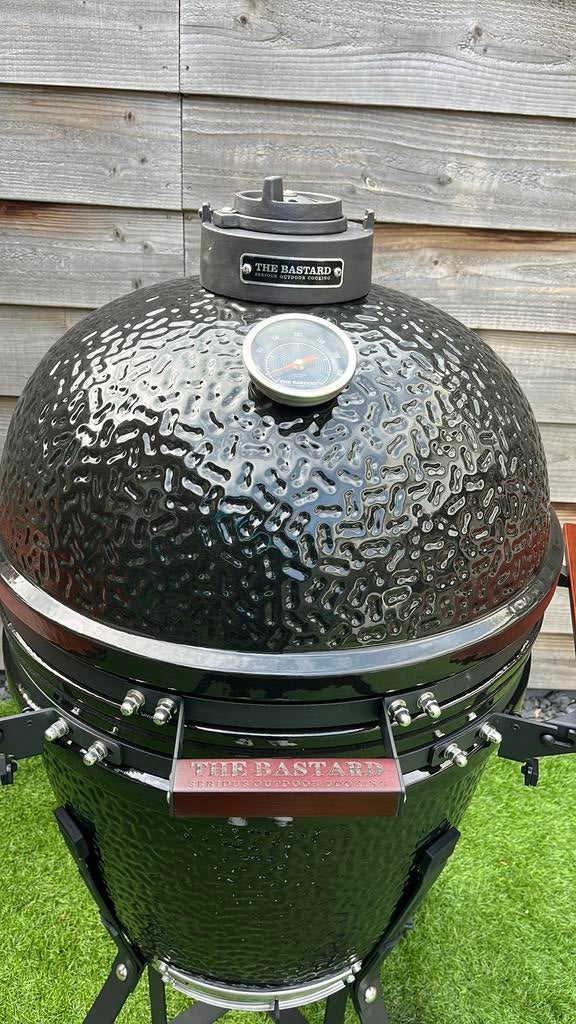 Nieuw the Bastard Large Kamado BBQ outdoor cooking Nieuw, Ophalen, Nieuw