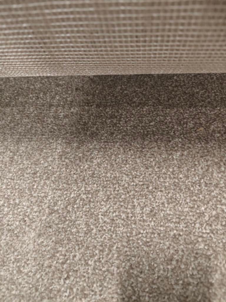 Prachtige coupon licht beige/grijs tapijt 740 x400