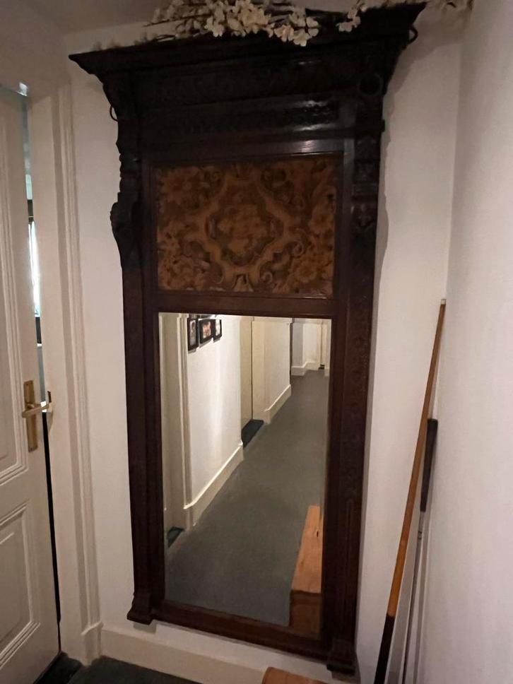 Antieke spiegel met gobelin en leeuwenkopjes, Antiek en Kunst, Antiek | Spiegels, 50 tot 100 cm, 150 tot 200 cm, Rechthoekig, Ophalen