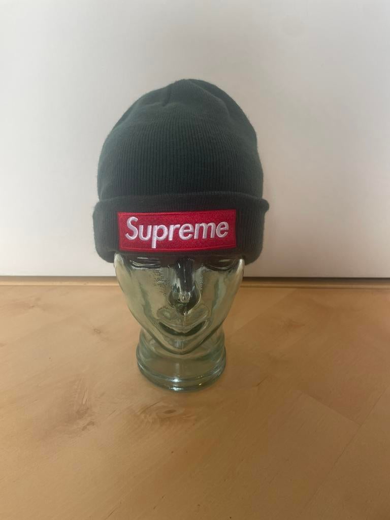 Supreme New Era box logo beanie. Fw22., Ophalen of Verzenden, Zo goed als nieuw, Overige maten, Muts