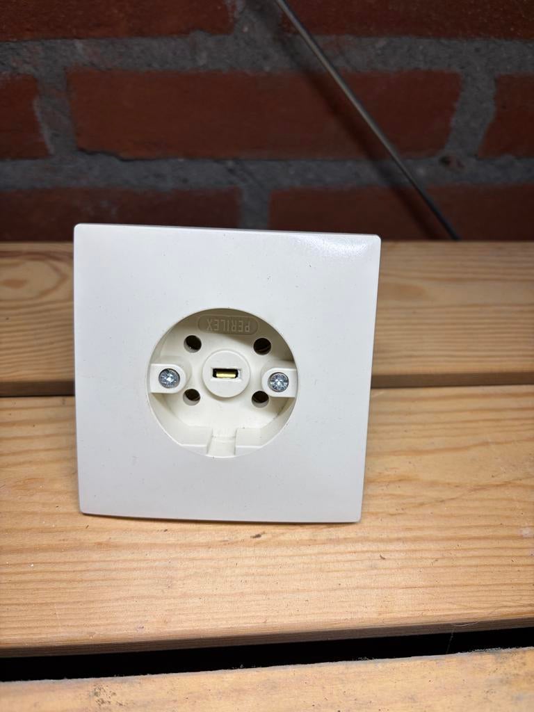 Perilex stopcontact, Ophalen, Gebruikt, Stopcontact
