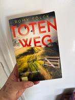 Totenweg - Romy Fölck - Kriminalroman, Ophalen of Verzenden, Zo goed als nieuw