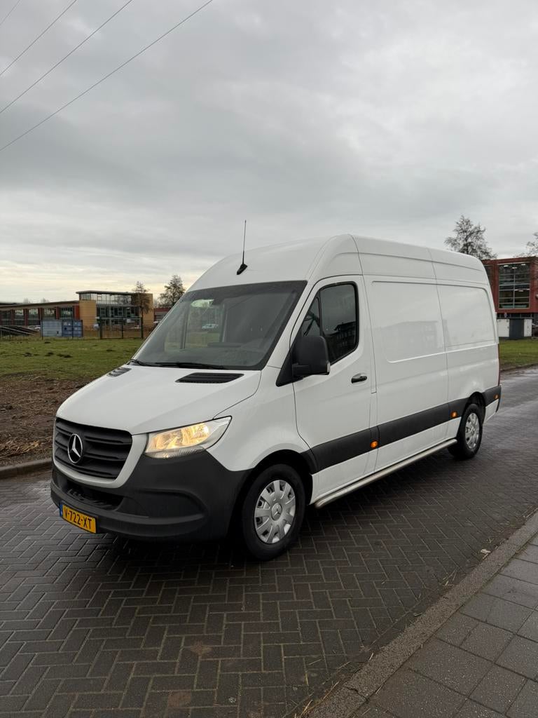 Mercedes-Benz Sprinter 211 2019 Automaat L2H2 ( EX BTW ), Auto's, Bestelauto's, Diesel, Particulier, 2143 cc, Te koop