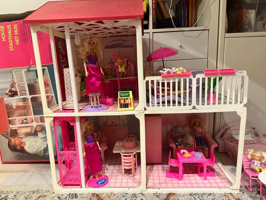 Barbie huis villa vintage jaren 80, Ophalen of Verzenden, Gebruikt, Poppenhuis