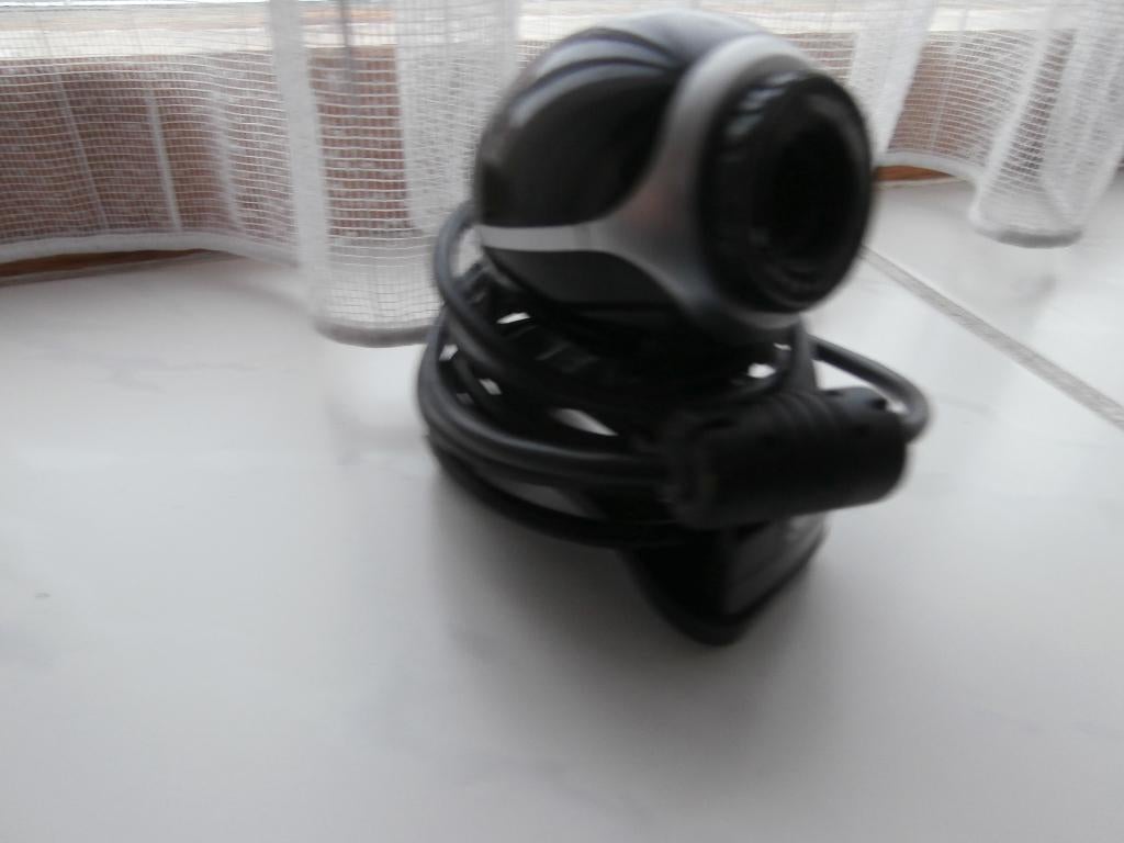 webcam zwart met klem merk Trust computer onderdeel, Computers en Software, Webcams, Ophalen of Verzenden, Zo goed als nieuw, Trust