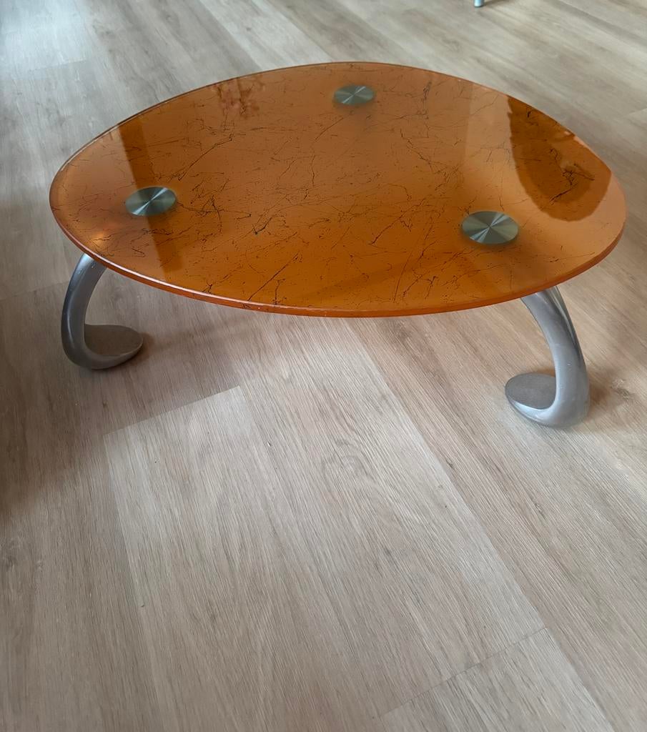 Design tafeltje Leolux met glazen blad., Huis en Inrichting, Tafels | Bijzettafels, Ophalen, Minder dan 45 cm, Design, 55 tot 75 cm