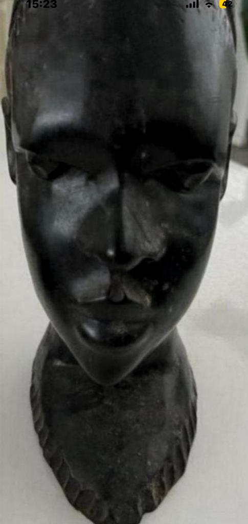 Afrikaanse Stenen Hoofd van een Vrouw uit Ghana, Handgemaakt, Antiek en Kunst, Kunst | Beelden en Houtsnijwerken, Overige typen