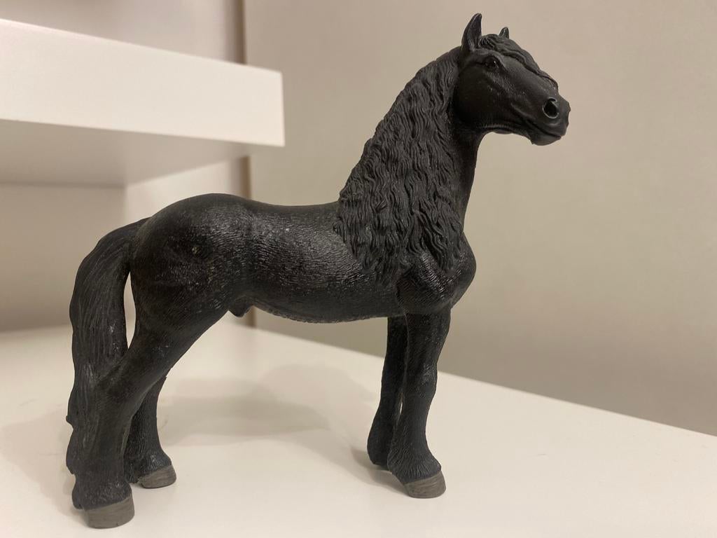 Schleich Fries ~ 13792, Ophalen of Verzenden, Paard, Beeldje of Figuurtje