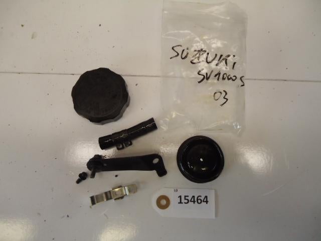 SV1000S 2003 - 2009 Suzuki Rempomp potje D1-32414, Motoren