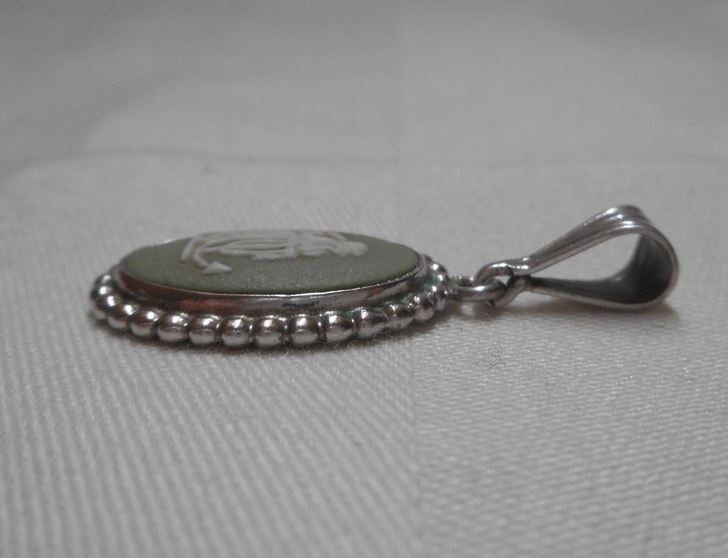 Zilveren Engelse antieke hanger Wedgwood nr.262, Verzenden, Zilver, Hanger