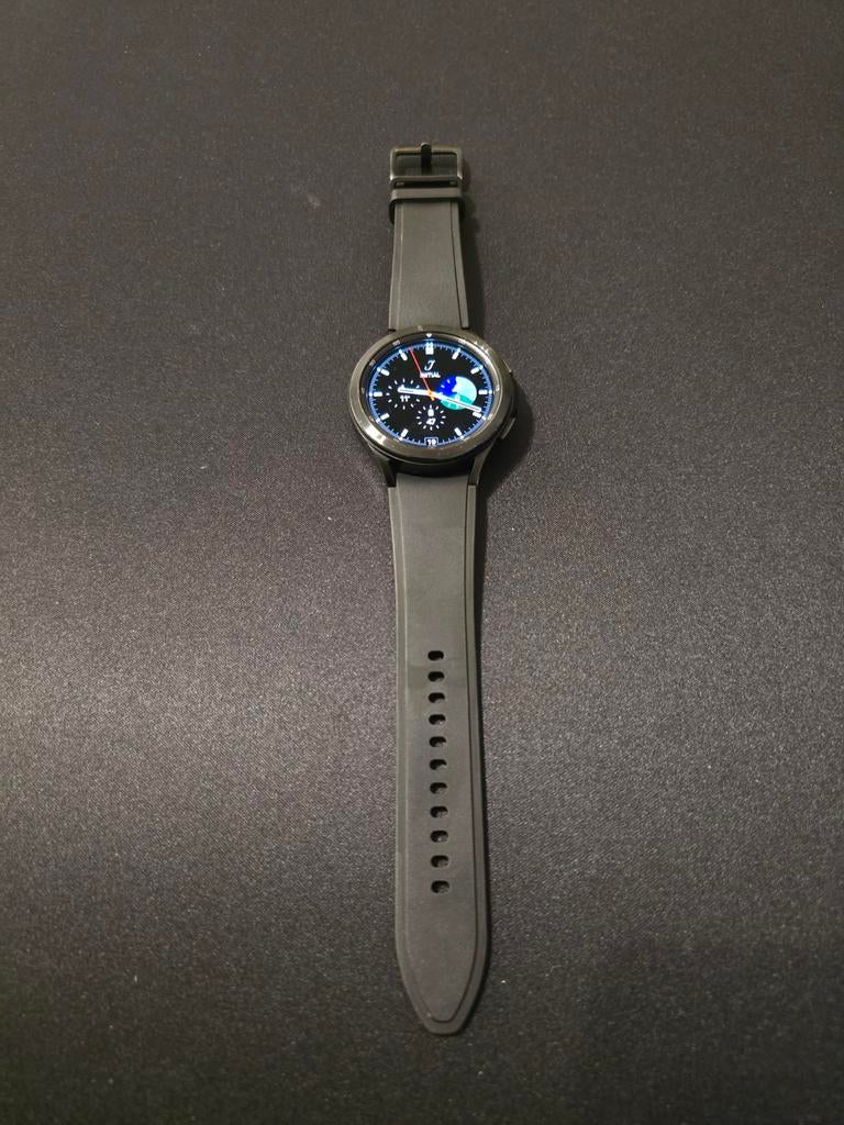 Samsung Galaxy Watch 4 Classic (46mm, zwart), Sieraden, Tassen en Uiterlijk, Smartwatches, Ophalen, Gebruikt, Zwart, Waterdicht