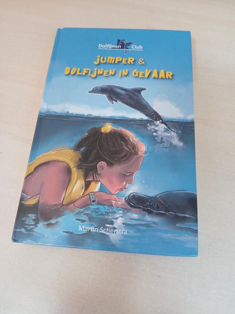 Dolfijnen Club: Jumper & Dolfijnen in Gevaar, Ophalen of Verzenden, Zo goed als nieuw, Martin Scherstra, Fictie algemeen