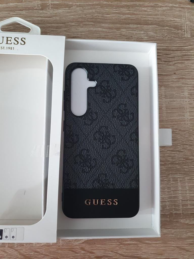 Guess hoesje voor Samsung S24 - Nieuw, Ophalen of Verzenden, Nieuw, Overige modellen, Hoesje of Tasje