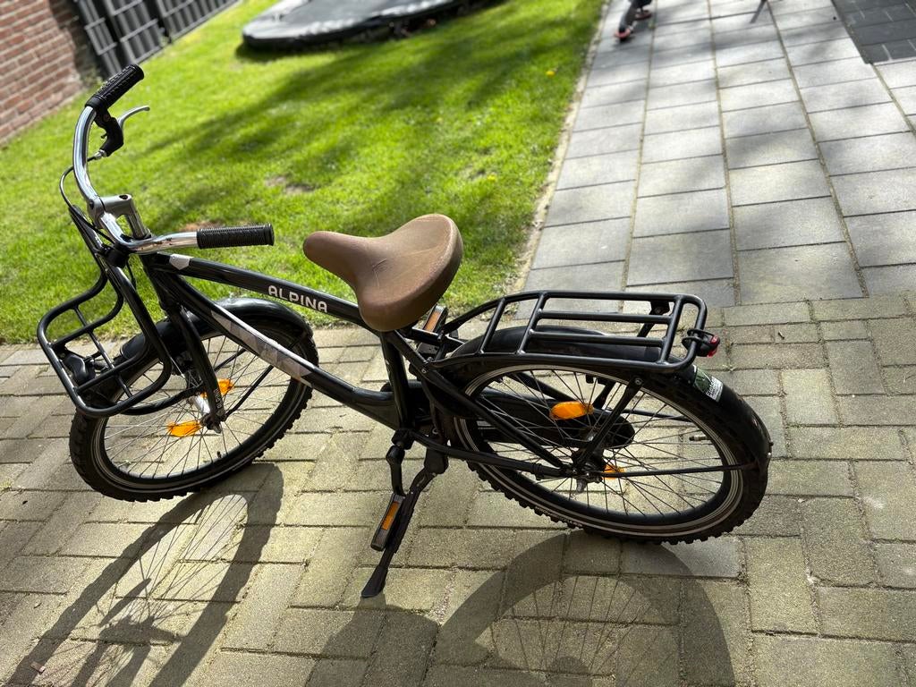 Jongensfiets Alpina 22 inch - Zo goed als nieuw, Ophalen, Terugtraprem, 22 inch, Handrem