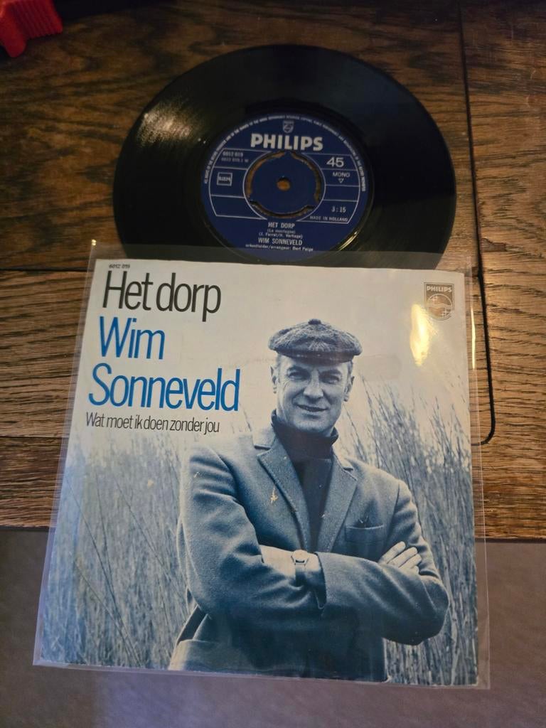 Het dorp Wim Sonneveld single, Cd's en Dvd's, Vinyl Singles, Ophalen of Verzenden, Gebruikt, Nederlandstalig