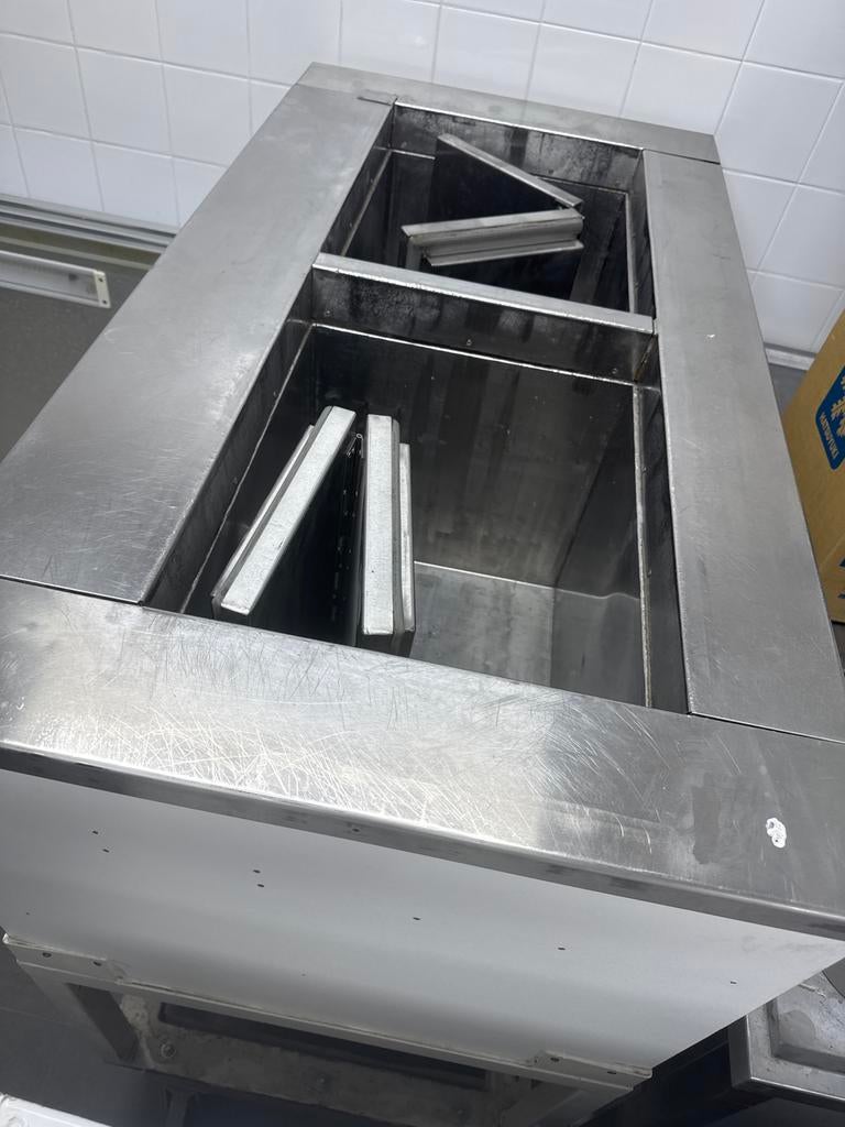 IJsco wagen vriezer, 90 cm of meer, Vrieskist, Gebruikt, Minder dan 85 cm