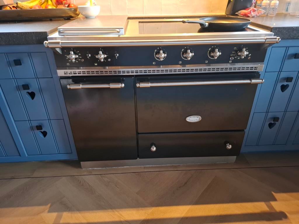 Lacanche Chassagne inductie fornuis – 2 ovens – werkend, Witgoed en Apparatuur, Fornuizen, Ophalen, Gebruikt, Warmhoudplaat, 3 kookzones of minder