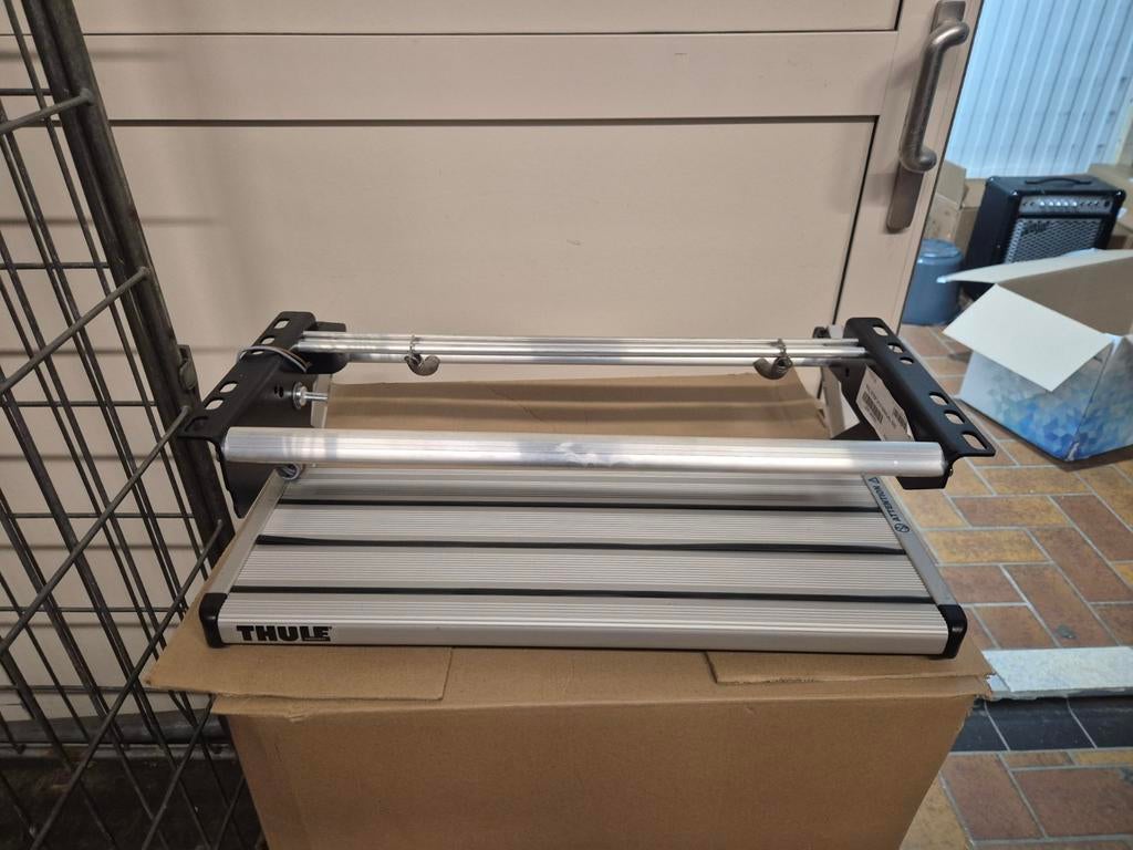 Thule Elektrisch Trapje - zeer goede staat, Caravans en Kamperen, Camper-accessoires, Nieuw, Ophalen