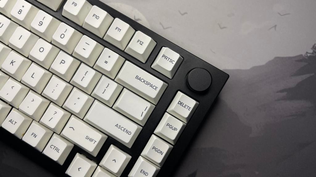 Custom GMMK Pro - NK Creams - Lubed Stabilizers - RGB, Ophalen of Verzenden, Zo goed als nieuw, Qwerty, Gaming toetsenbord