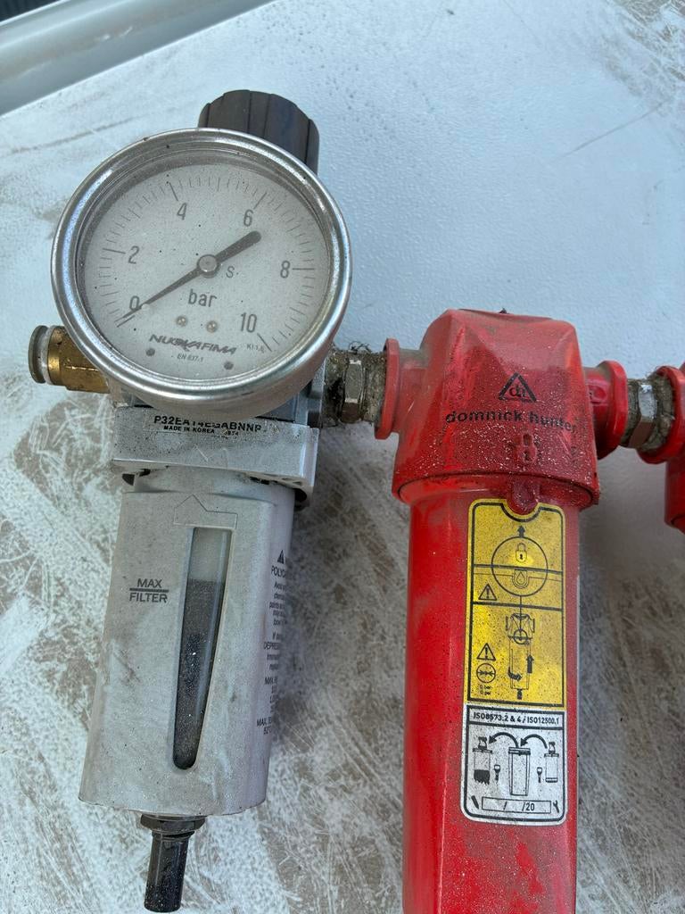 Drukregelaar met filters en manometer, Ophalen of Verzenden, Gebruikt, 6 tot 10 bar