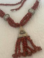 Tibetaanse antieke ketting bloed. Koraal, Ophalen of Verzenden, Zo goed als nieuw, Rood, Steen of Mineraal